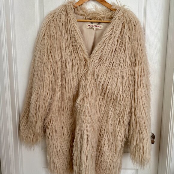 Free People Renata Faux Fur Shag Coat Sand Size Medium - Picture 6 of 15